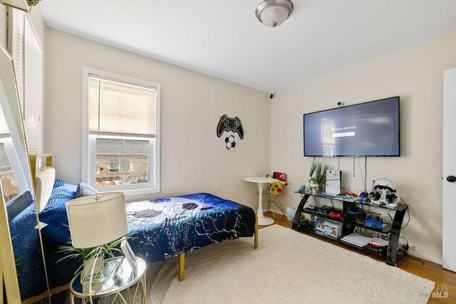 903 Jones Ct, Pinole, CA 94564