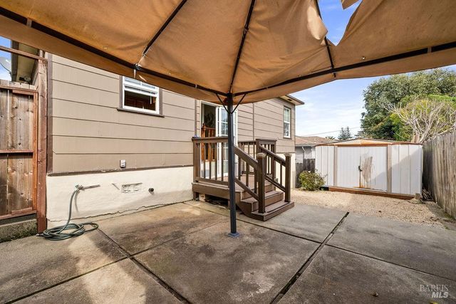 903 Jones Ct, Pinole, CA 94564