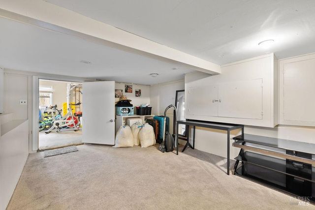 903 Jones Ct, Pinole, CA 94564