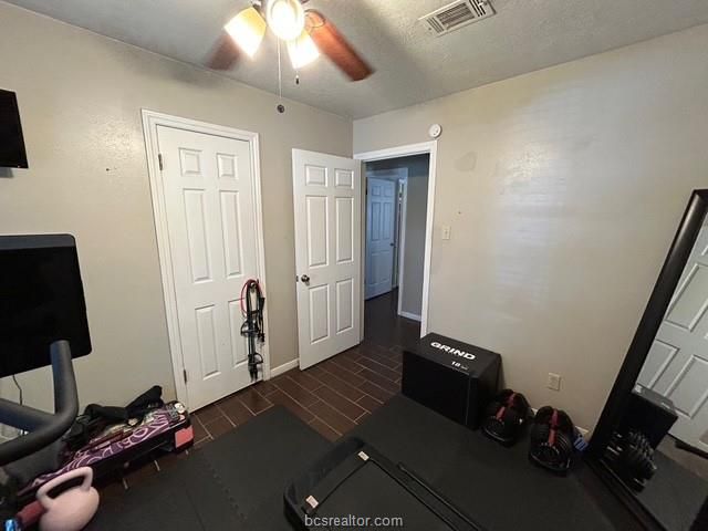 3917 Seminole Court, Bryan, TX 77802