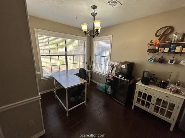 3917 Seminole Court, Bryan, TX 77802