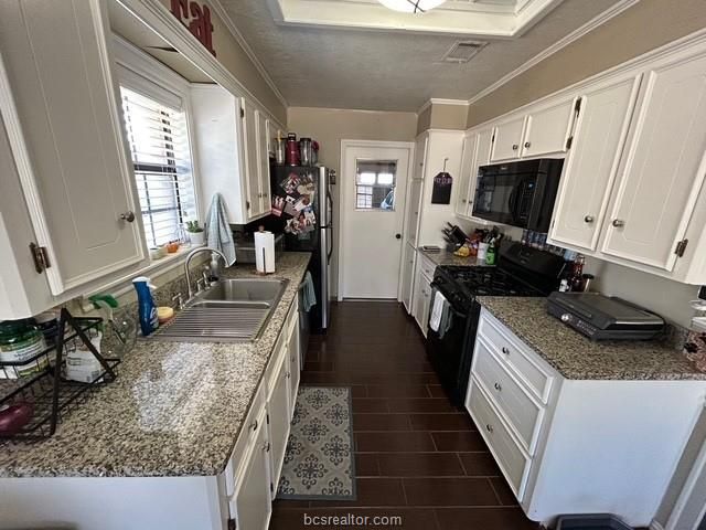 3917 Seminole Court, Bryan, TX 77802