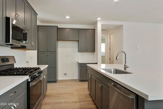 5028 W STRAY HORSE Lane, Laveen, AZ 85339