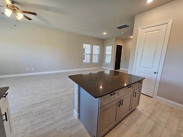 549 Hutchinson Lane, Lewisville, TX 75077