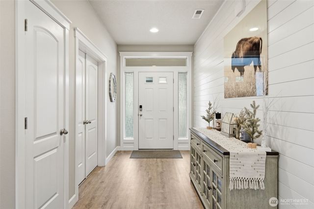 618 E Tanoak Avenue, La Center, WA 98629