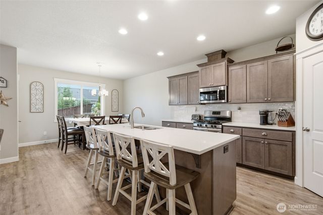 618 E Tanoak Avenue, La Center, WA 98629