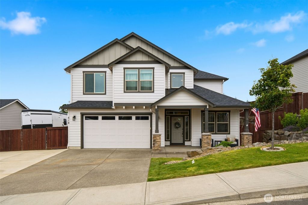 618 E Tanoak Avenue, La Center, WA 98629