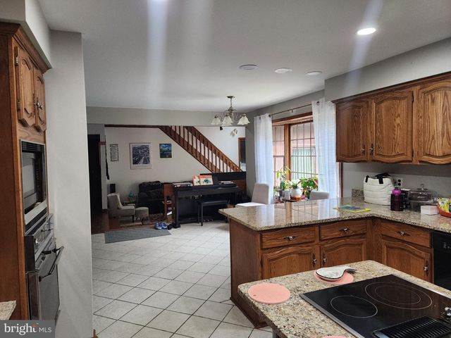 1377 TEABERRY LN E, Severn, MD 21144