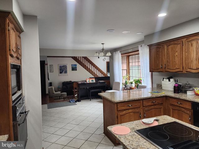 1377 TEABERRY LN E, Severn, MD 21144