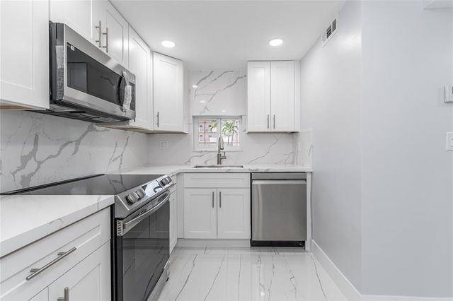 361 S Hollybrook Drive 105, Pembroke Pines, FL 33025