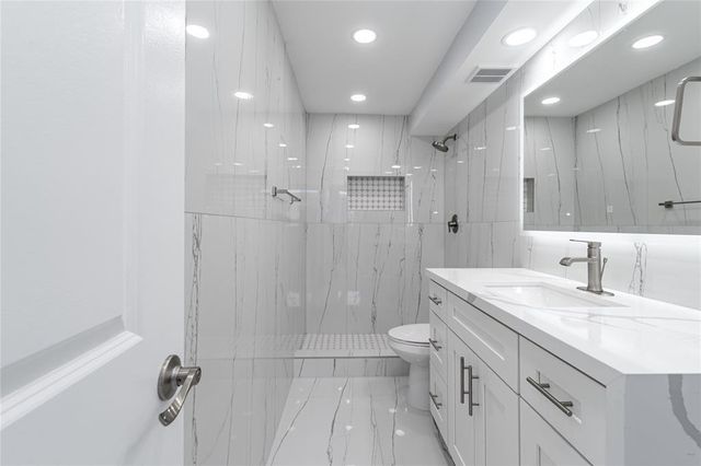 361 S Hollybrook Drive 105, Pembroke Pines, FL 33025