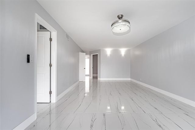 361 S Hollybrook Drive 105, Pembroke Pines, FL 33025