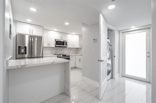 361 S Hollybrook Drive 105, Pembroke Pines, FL 33025