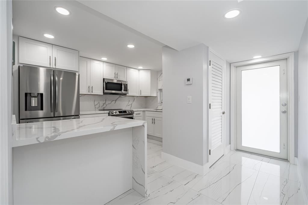 361 S Hollybrook Drive 105, Pembroke Pines, FL 33025