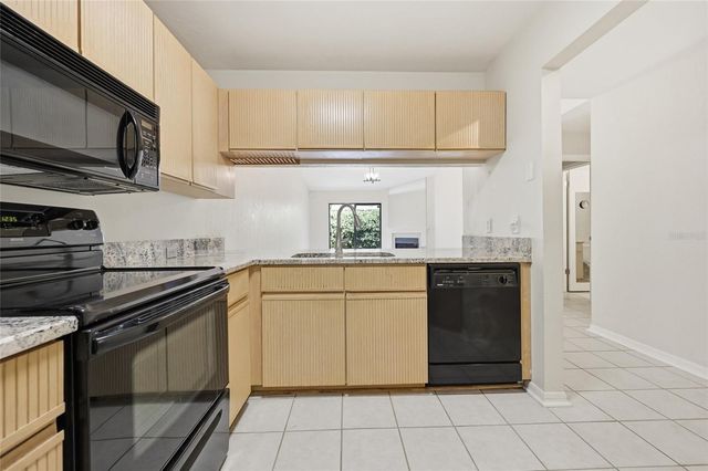 3426 NW 37TH AVENUE 3426, Gainesville, FL 32605
