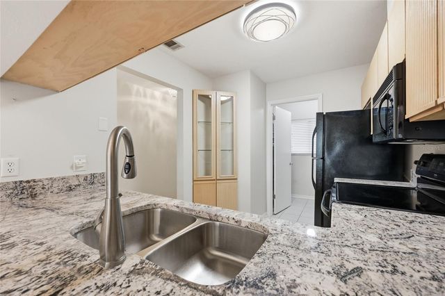 3426 NW 37TH AVENUE 3426, Gainesville, FL 32605