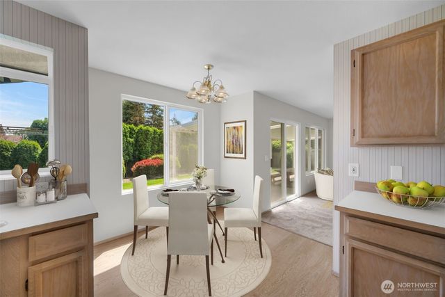 3050 Chelsea Lane, Enumclaw, WA 98022