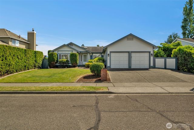 3050 Chelsea Lane, Enumclaw, WA 98022