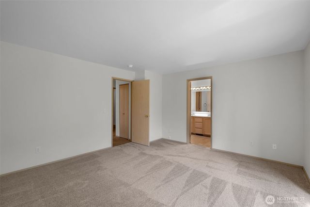 3050 Chelsea Lane, Enumclaw, WA 98022