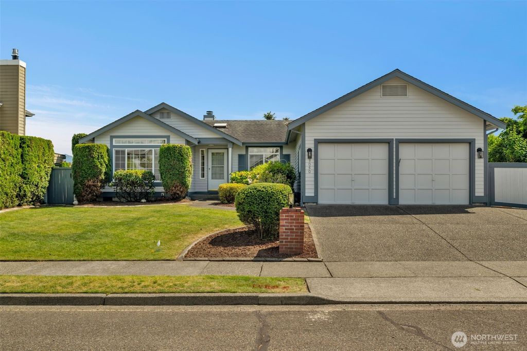 3050 Chelsea Lane, Enumclaw, WA 98022