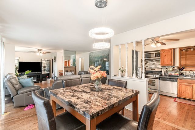 4143 192nd Court 225, Country Club Hills, IL 60478