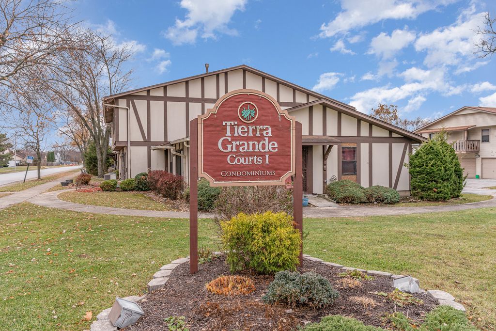 4143 192nd Court 225, Country Club Hills, IL 60478