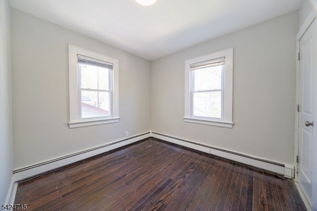 17 Erwin Pl, West Orange Twp., NJ 07052