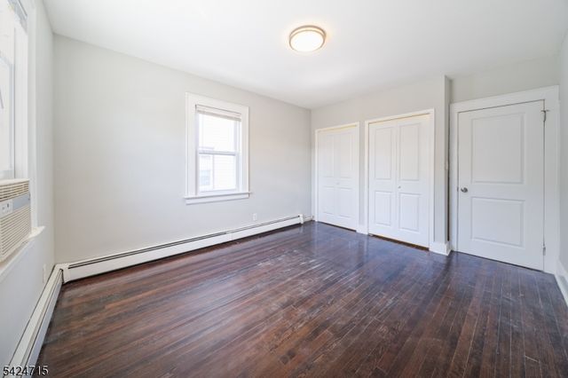 17 Erwin Pl, West Orange Twp., NJ 07052