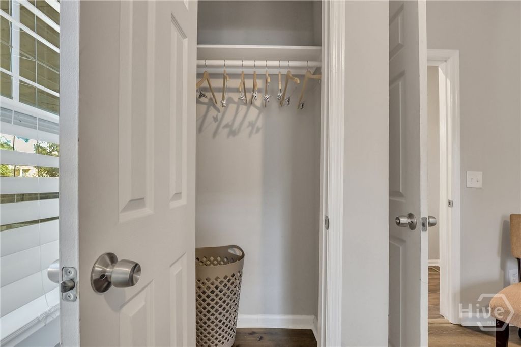 Image 24 of property listing at 920 E 37th Street, Savannah, GA 31401