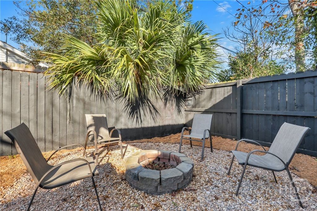 Image 28 of property listing at 920 E 37th Street, Savannah, GA 31401