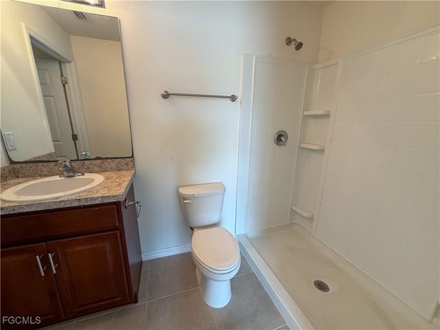 2927 NW 4th PL, Cape Coral, FL 33993