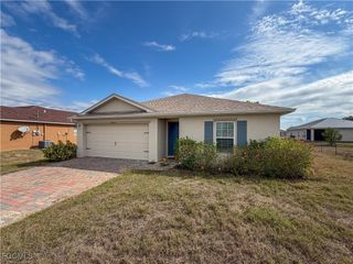 2927 NW 4th PL, Cape Coral, FL 33993