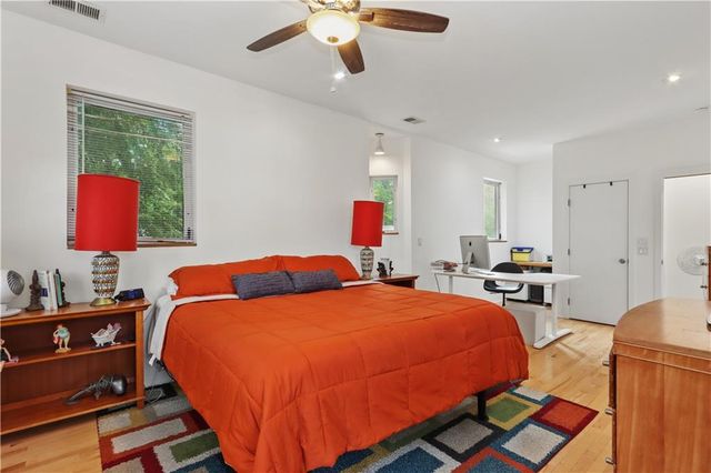 3820 Wyoming Street, Kansas City, MO 64111