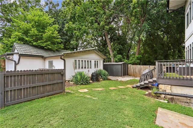 3820 Wyoming Street, Kansas City, MO 64111
