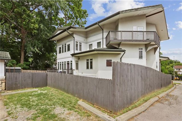 3820 Wyoming Street, Kansas City, MO 64111
