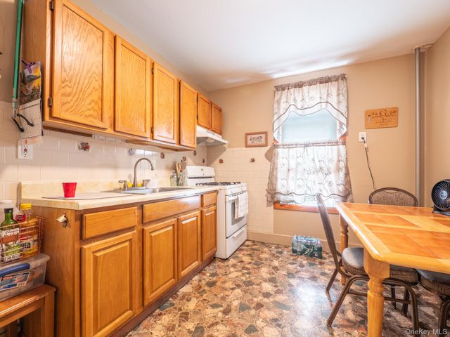 909 Mother Gaston Boulevard, Brooklyn, NY 11212