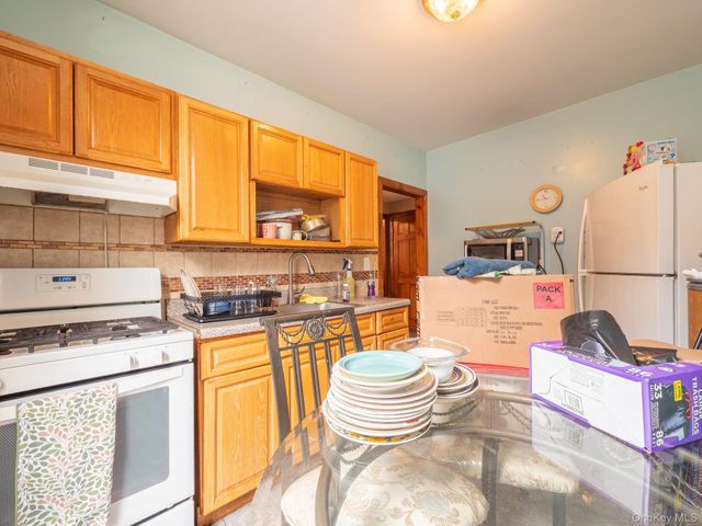 909 Mother Gaston Boulevard, Brooklyn, NY 11212
