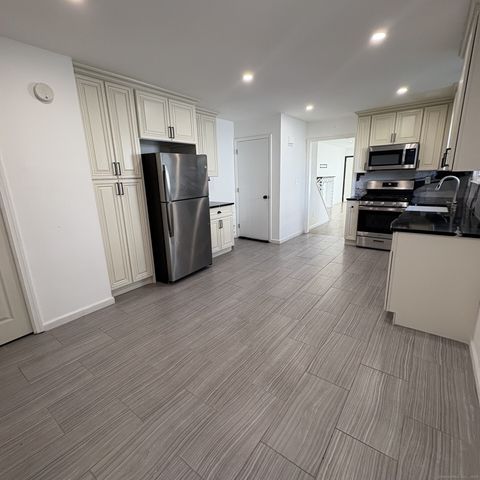 45 Birdsey Street, Bridgeport, CT 06610