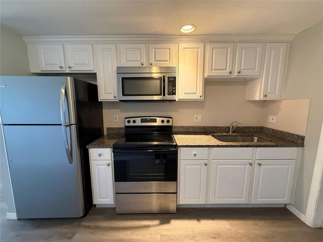 350 N ELMSTREET COURT C, Englewood, FL 34223