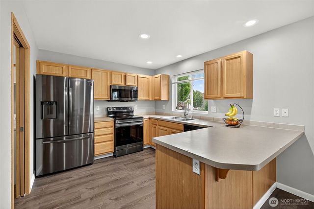 9997 Greenleaf Loop SE, Yelm, WA 98597