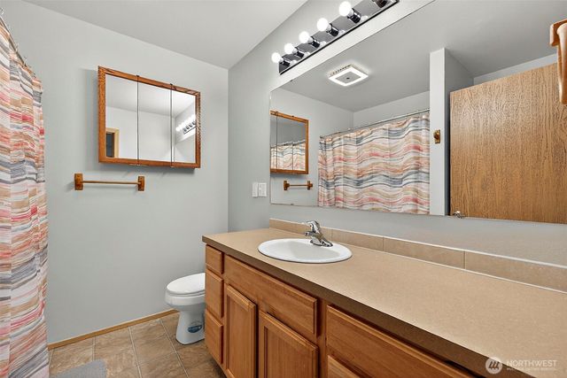 9997 Greenleaf Loop SE, Yelm, WA 98597