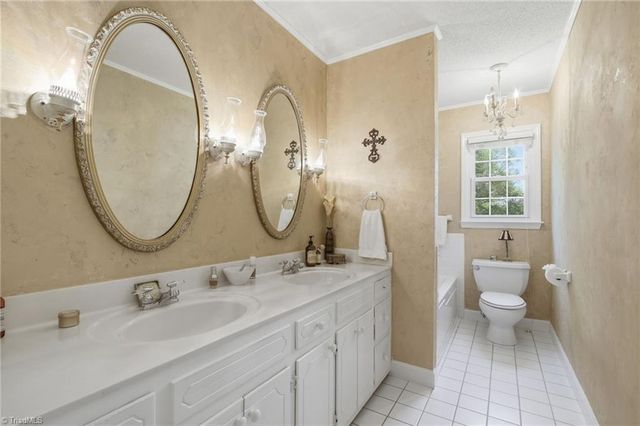 1515 Holly Circle, Wilkesboro, NC 28697