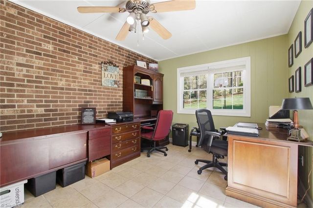 1515 Holly Circle, Wilkesboro, NC 28697