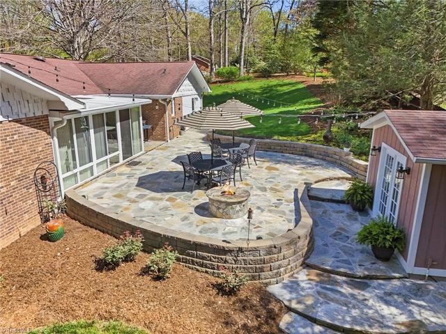 1515 Holly Circle, Wilkesboro, NC 28697