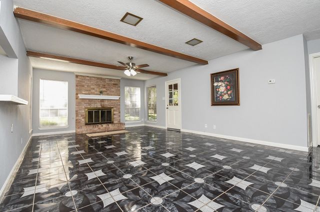 4811 Shatner Drive, Houston, TX 77066