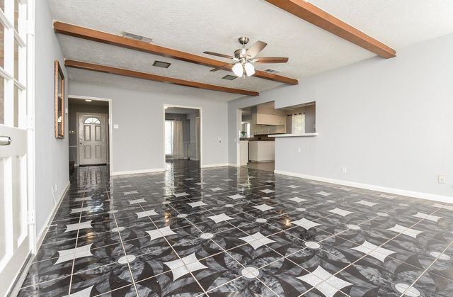 4811 Shatner Drive, Houston, TX 77066