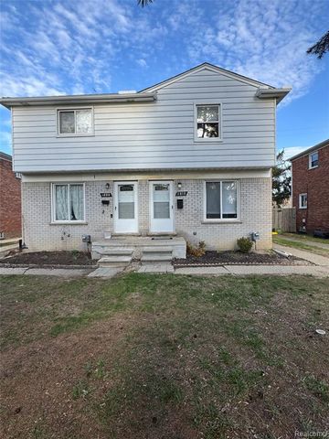 1818 N Center Street, Royal Oak, MI 48073