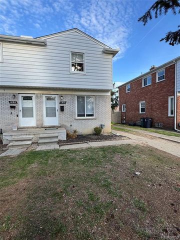 1818 N Center Street, Royal Oak, MI 48073