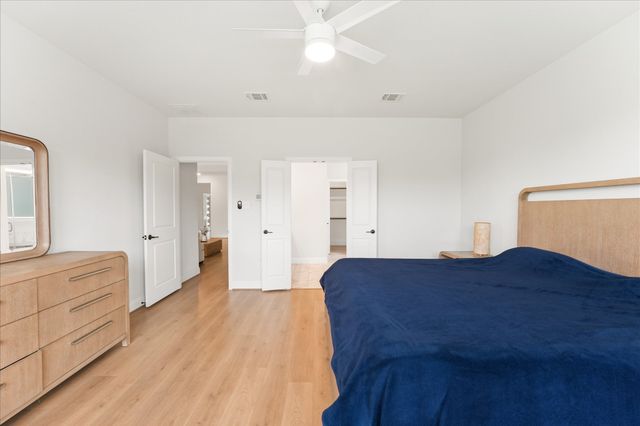 200 Lakeview Drive, Oak Point, TX 75068