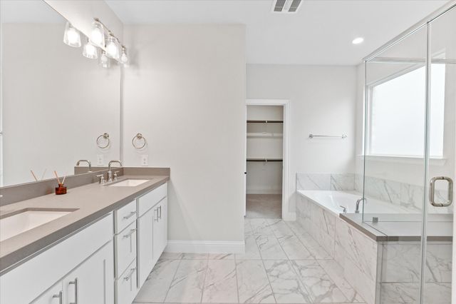 200 Lakeview Drive, Oak Point, TX 75068